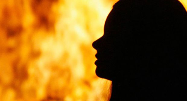 Duh Kejamnya... Tolak Lamaran Anak Kepala Sekolah, Guru Perempuan Tewas Dibakar Hidup-hidup