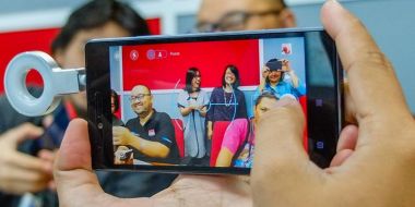 Kesan Pertama Menggenggam Lenovo Vibe Shot