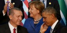 foto-presiden-turki-pegang-wajah-obama-dengan-tangan-kiri-hebohkan-dunia