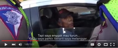 Menjadi Pembicaraan Hangat di Facebook: Saat Ditilang Polisi Pengemudi Taksi Bilang, Dia Tidak Parkir tapi Berhenti