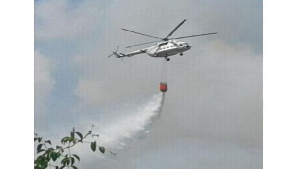 Akibat Ketiadaan Sumber Air, Helikopter BNPB Kejar-kejaran dengan Api