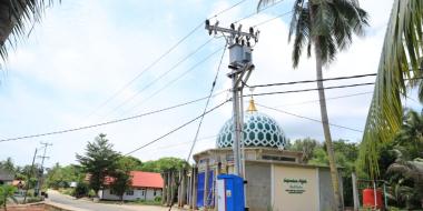bdulu-kalau-mau-masak-nasi-harus-cepatcepat-sebelum-listrik-padam-kini-warga-desa-parit-bisa