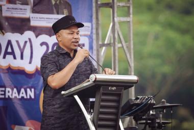 bgelar-dialog-kolaborasi-meriahkan-hari-buruh-internasional-gubernur-riau-abdul-wahid-ajak-semua
