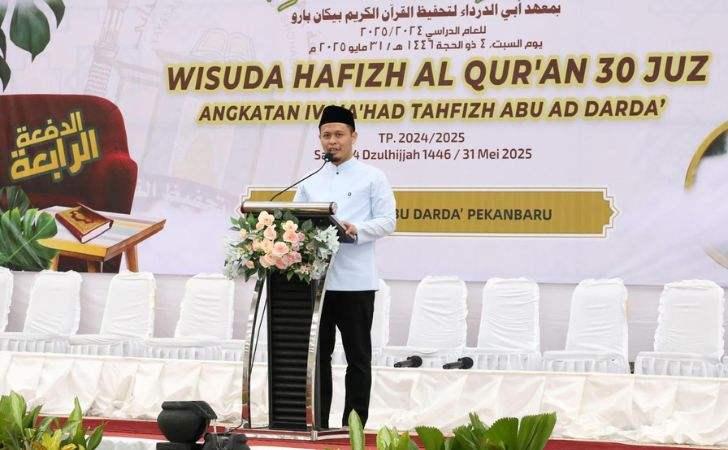 <b>Pemkot Pekanbaru Siapkan Beasiswa bagi Penghafal Al-Quran</b>