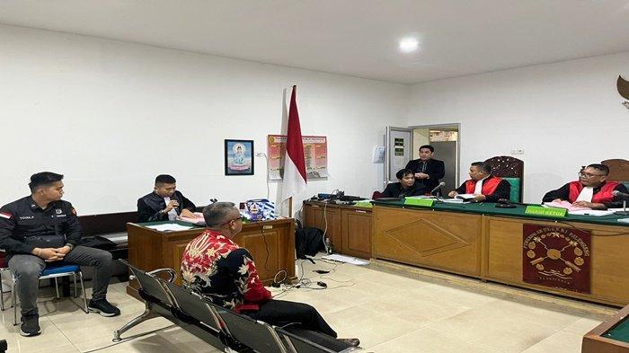 <b>Dugaan Korupsi BLT dan Gaji Marbot Masjid, Eks Kades Lubuk Mas Muratara Dituntut 5,6 Tahun Penjara</b>