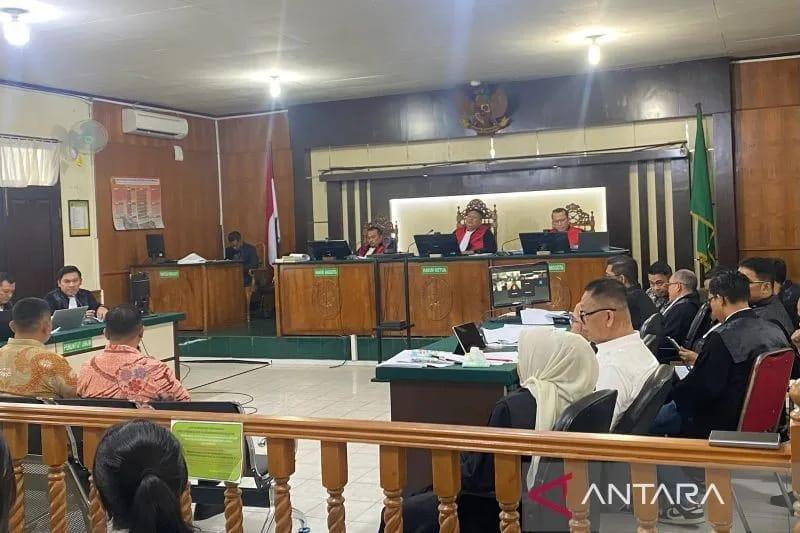 <b>Hakim murka pejabat kasi tas mahal untuk Risnandar pada sidang korupsi Rp8,9 miliar</b>