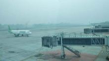 jarak-pandang-hanya-100-meter-di-bandara-ssk-ii-pekanbaru-6-penerbangan-alami-penundaan