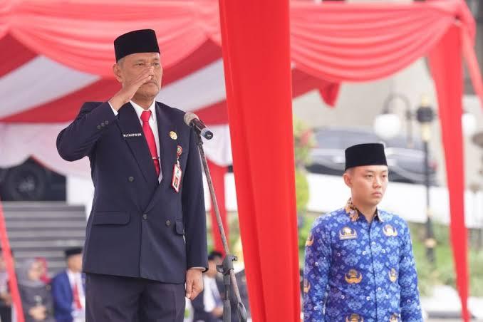 <b>Apel Bersama Dalam Rangka Peringatan Hari Kesaktian Pancasila, Plh Sekdaprov Riau Ajak Seluruh Elemen Perkuat Nilai-nilai Pancasila</b>