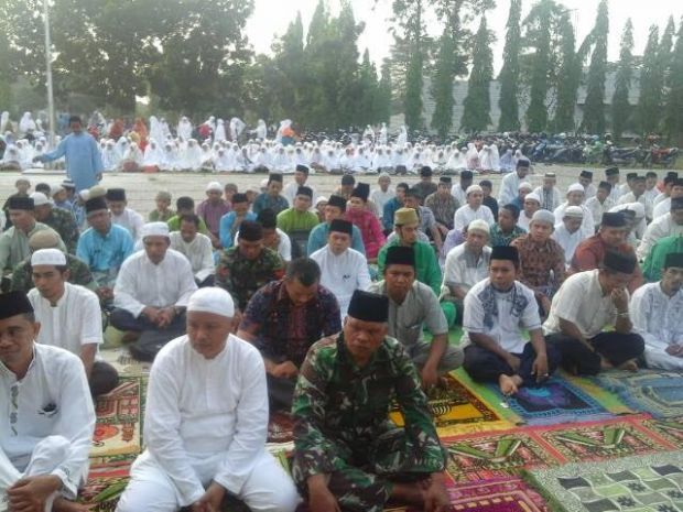 Umat Islam Kecamatan Tualang Minta Ampun, Berharap Hujan Turun