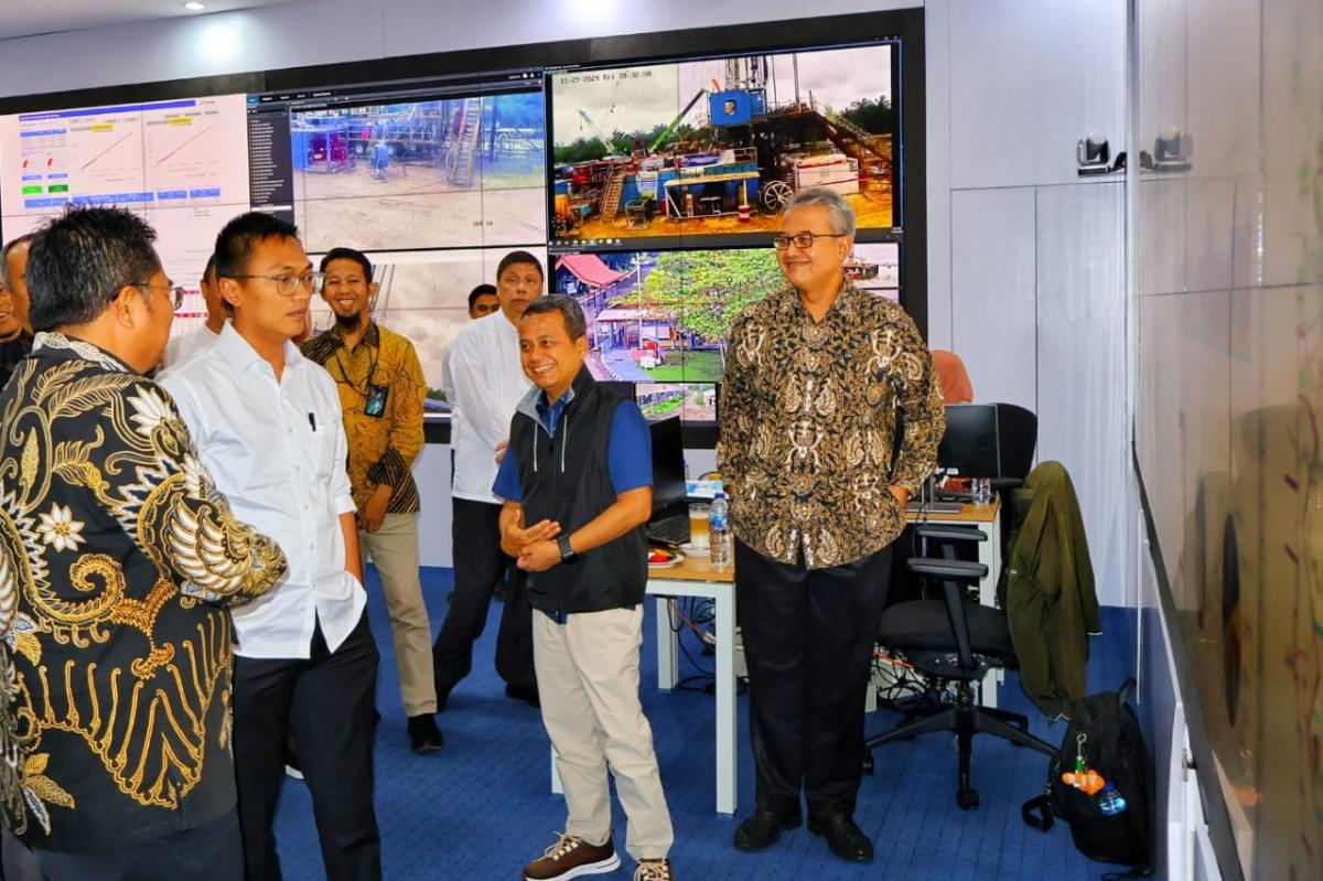 <b>Kunker Melihat Langsung Operasional PHR, Wamen BUMN: Jaga Produksi Blok Rokan</b>