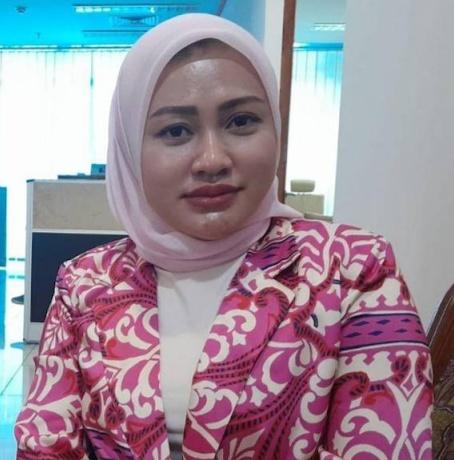 <b>Inilah Profil Singkat Perempuan Berhijab yang Dipercaya Menjadi Ketua DPRD Sumut Periode 2024-2029</b>