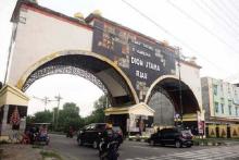 berbiaya-rp12-triliun-dan-termegah-di-indonesia-stadion-utama-riau-yang-dibangun-pakai-duit-rakyat