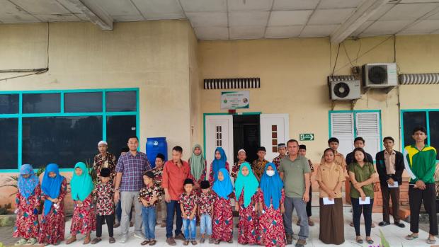 Rayakan HUT ke-27 PTPN IV, Unit Usaha Adolina Santuni 110 Anak Yatim Piatu