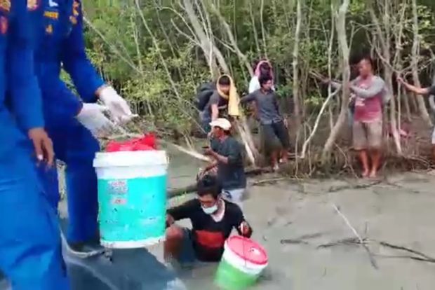 Liku-Liku Kepulangan 13 TKI yang Memilukan; Tak Saling Kenal, Berpindah-pindah kapal kecil, Terombang-ambing 4 Hari di Tengah Laut