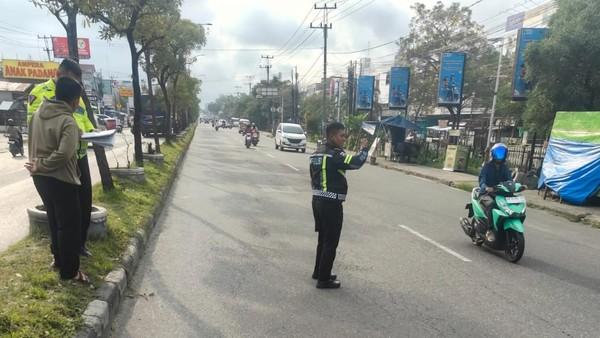 <b>Kecelakaan Maut di Jalan HR Soebrantas Pekanbaru Tewaskan Pemuda Asal Lirik Indragiri Hulu, Sepeda Motornya Hilang di Lokasi</b>