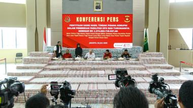 buang-senilai-rp13-triliun-disita-kejaksaan-dari-permata-hijau-group-dan-musim-masb