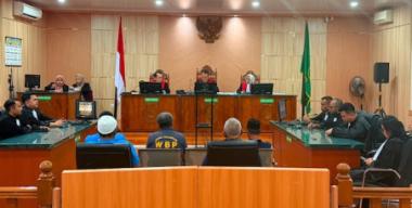 bkorupsi-dana-kupedes-bri-siak-ketua-dan-sekretaris-kelompok-tani-samasama-divonis-25-tahunb