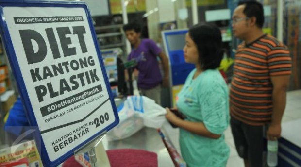 Diprotes di Berbagai Daerah, Program Kantong Plastik Berbayar di Mal dan Minimarket Akhirnya Dihentikan