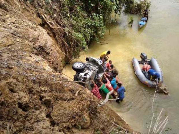 Korban Tewas Innova dari Padang Terjun Bebas di Sungai Kampar Bertambah Jadi 2 Orang
