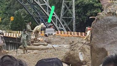 bkepala-polisi-padangpanjang-benarkan-dua-personel-polda-riau-terseret-banjir-bandangb
