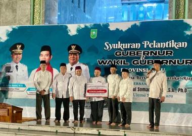 bbrk-syariah-serahkan-csr-ke-masjid-annur-sempena-syukuran-pelantikan-gubernur-dan-wagub-riau