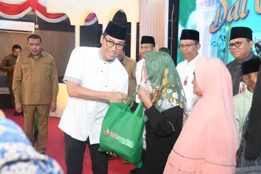 bliterasi-keuangan-syariah-naik-ojk-soroti-kontribusi-program-brk-syariah-di-keprib