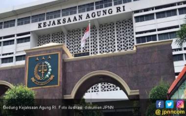 bkembali-geledah-puluhan-tempat-di-riau-dan-medan-terkait-korupsi-ekspor-cpo-20222024-kejagung-sita