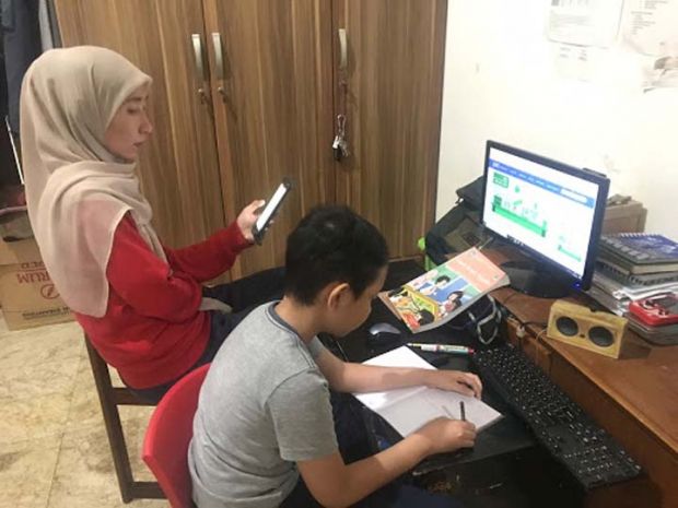 Pandemi Corona Membuat Guru, Siswa, dan Orang Tua Sadar bahwa Pendidikan bukan Sesuatu yang Dilakukan di Sekolah Saja