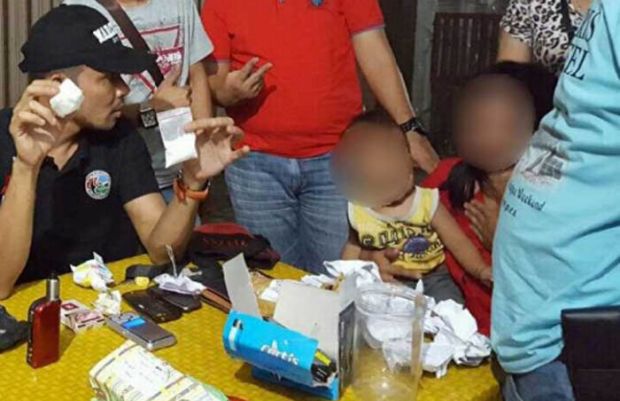 Selipkan Sabu dan Putau dalam Paket Lebaran, Dikirim via Travel, 2 Orang Wanita Ditangkap