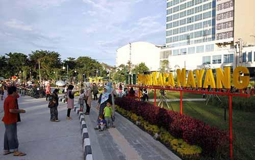 Baru Dibuka, Taman Kota Putri Kaca Mayang Jadi Idola Kekinian Warga Kota Pekanbaru