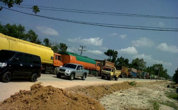 Komplotan Perampok Truk CPO di Jalan Lintas Pekanbaru-Dumai Dibekuk Polisi