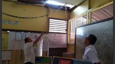 bsedihnya-siswa-sdn-001-sungaipinang-kuantan-singingi-belajar-di-bangunan-mirip-kandang-kambingb