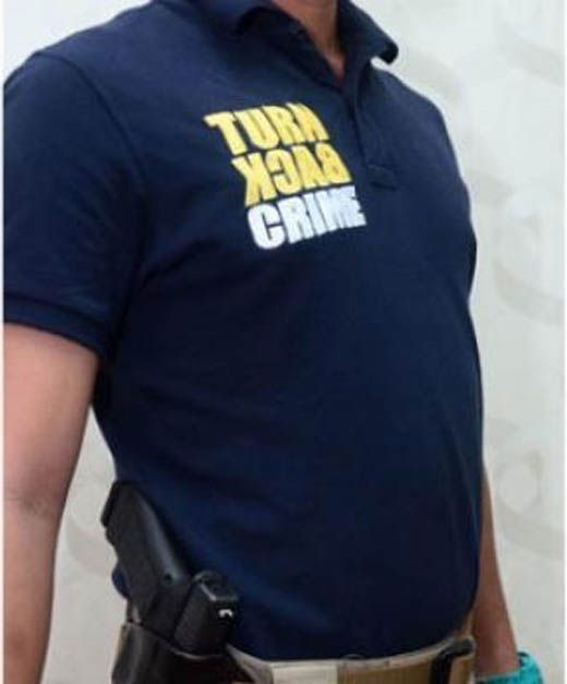 Petugas BNN Gadungan dengan Kaos <i>Turn Back Crime</i> dan Pistol Bohongan Ditangkap Polda Riau Usai Tipu Warga Rp50 Juta