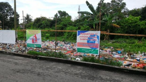 Jangan Coba-coba Buang Sampah di Jalan Utama Selatpanjang kalau Tak Ingin Diarak Warga Setempat