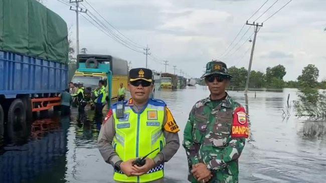 Kelaparan tatkala Antre Panjang saat Terjebak Banjir di Jalintim Pelalawan Riau, Sopir Truk Asal Airbatu Asahan Sumut Meninggal