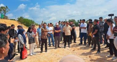bkasus-sengketa-lahan-masih-berproses-di-pengadilan-camat-rumbai-malah-terbitkan-surat-keteranganb