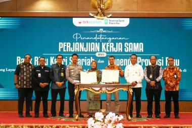 bminimalisir-kebocoran-pad-bapenda-riau-mou-dengan-brk-syariah-terkait-pembayaran-pajak-secara