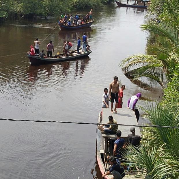 Diduga Sakit Jiwa, Wanita Meranti Terjun ke Sungai Kampung Sungairawa di Siak