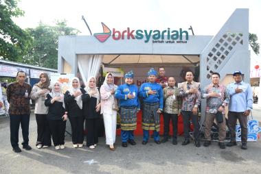 bhadir-di-tepian-narosa-brk-syariah-bawa-kemudahan-transaksi-digital-untuk-festival-pacu-jalur