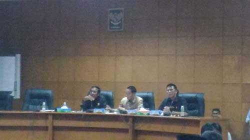 Walhi Riau Kecewa Komisi III DPRD Siak Tak Hadir Saat <i>Hearing</i> dengan PT IKPP Perawang
