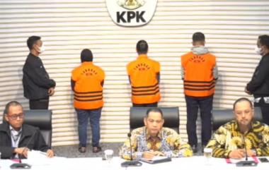 bkpk-resmi-tetapkan-penjabat-wali-kota-pekanbaru-sekda-dan-plt-kabag-umum-sebagai-tersangkab