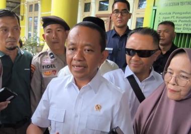 bpastikan-distribusi-dan-harga-lpg-3-kg-bersubsidi-tetap-terkendali-dan-lancar-menteri-esdm-sidak