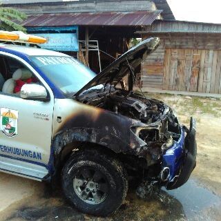 Mobil Patwal Dishub Pelalawan Terbakar Subuh Tadi