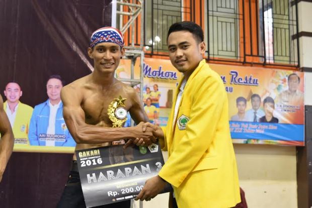 GM Gakari Riau Gelar Kejuaraan ”Body Contest”