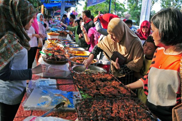 Saatnya Berburu Takjil Legendaris, Berikut Daftar Lengkap Pasar Ramadan 1437 H di Pekanbaru