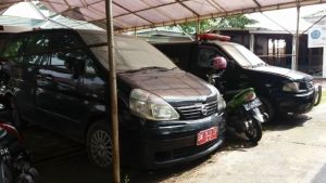 Mobil Dinas Camat Mandau Seharga Rp350 Jutaan Terlantar di Parkiran Jadi Barang Rongsokan