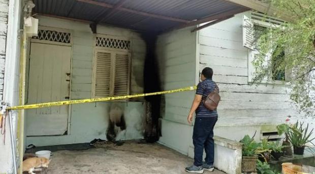 Rumah Pak RT di Pekanbaru Dibakar Warga, Motifnya karena Korban Dianggap sebagai Penyebab Perceraian Tersangka dengan sang Istri