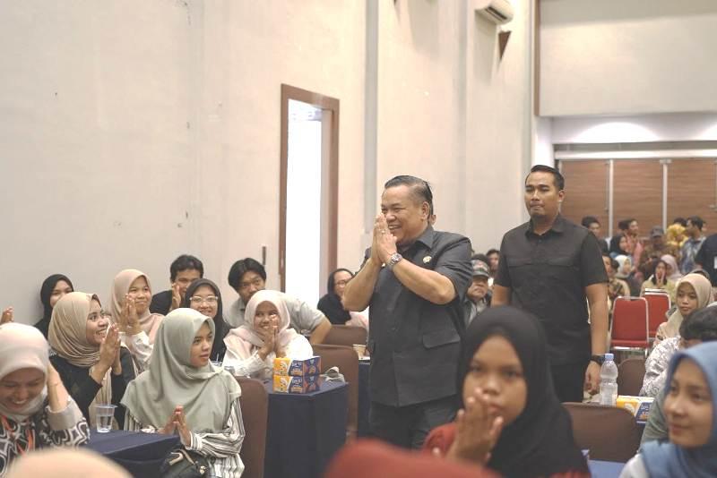 Hadiri Seminar Pembangunan Infrastruktur Tajaan GEMMPAR, Ini Pesan Sekdaprov Riau
