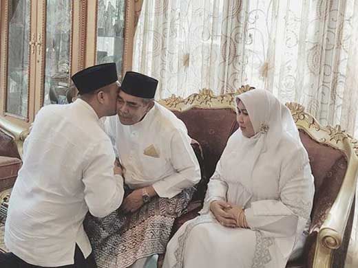 Kondisi Mantan Wali Kota Pekanbaru Herman Abdullah Telah Pulih, Hari ini Sudah di Bandung Bercengkerama dengan Cucu
