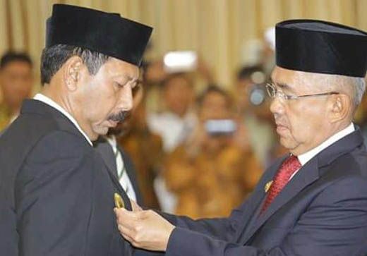 Usai ”Gelap-gelapan” di Acara BPJS-Bank Riau Kepri, Gubernur Arsyadjuliandi Berkelakar soal Alasannya Mengajukan Edward Sanger sebagai Plt Wali Kota Pekanbaru